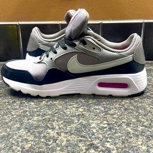 NIKE WOMENS AIR MAX SC SNEAKER